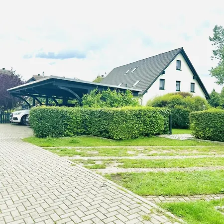 F-1112 01 Strandnah, Garten * Lobbe